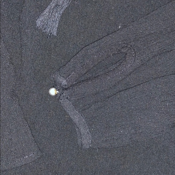 Black blouse - Picture 2 of 5